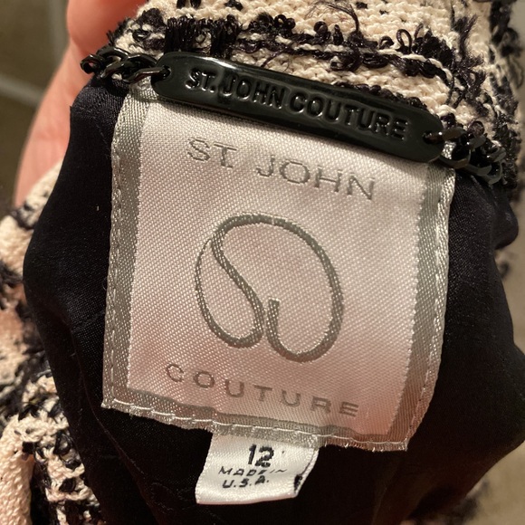 SOLD❗️St John Couture fashion fit jacket - Picture 8 of 8